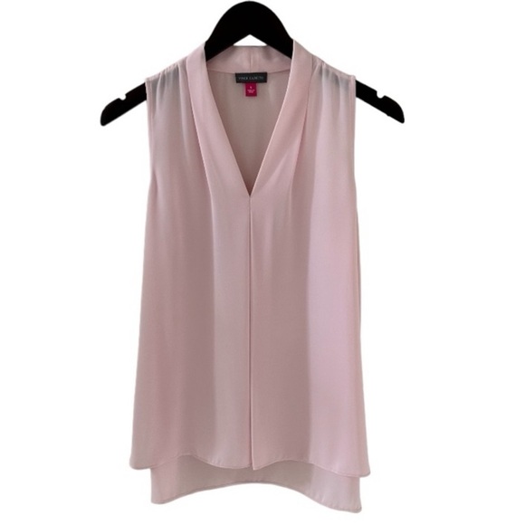 Vince Camuto Light Pink Sleeveless V-Neck Inverted Pleat Blouse Size Small - Picture 3 of 8
